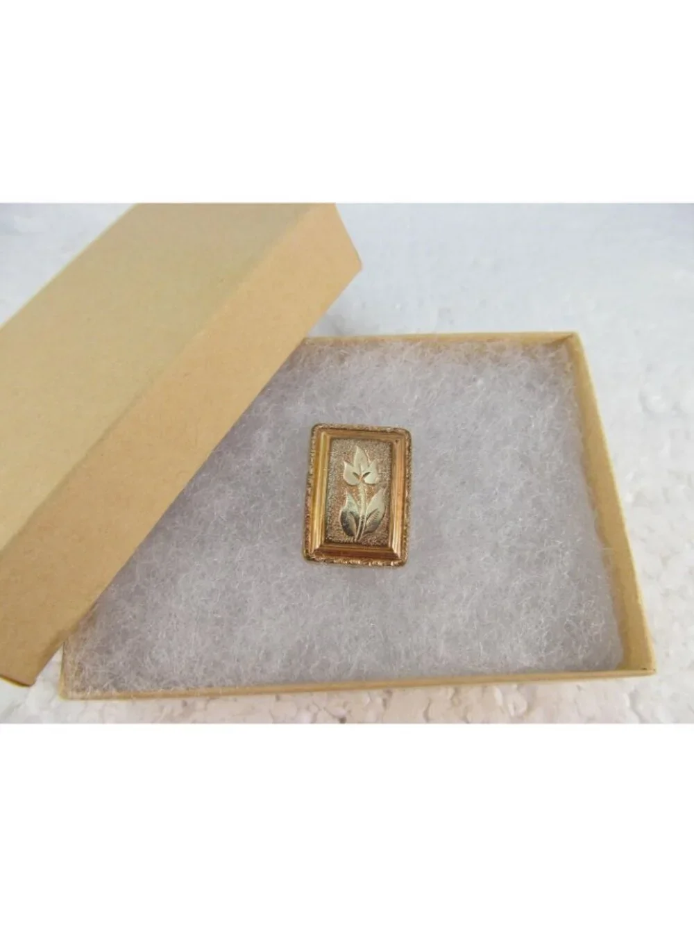 N/A vintage gold